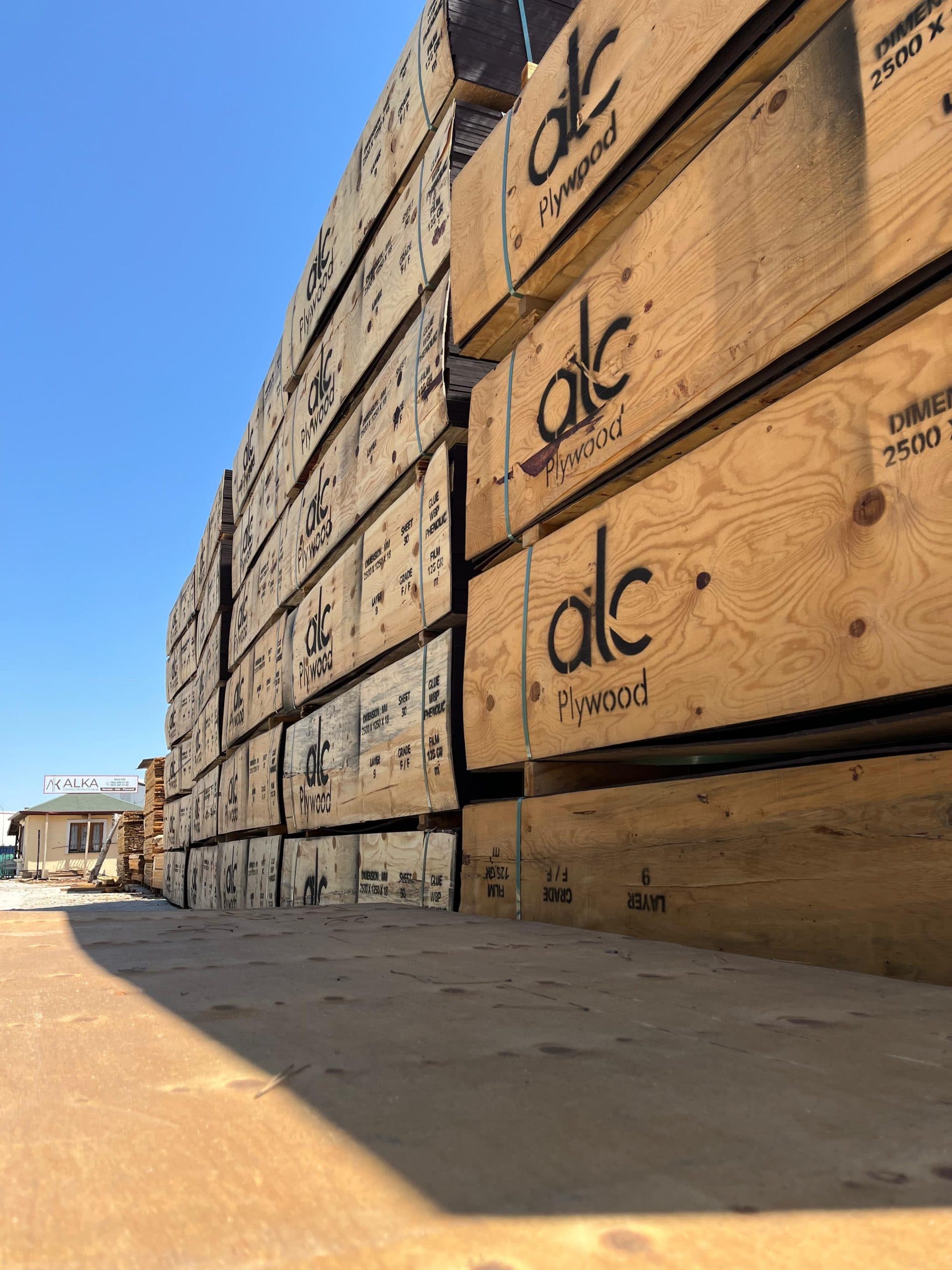 Plywood (Kontrplak)